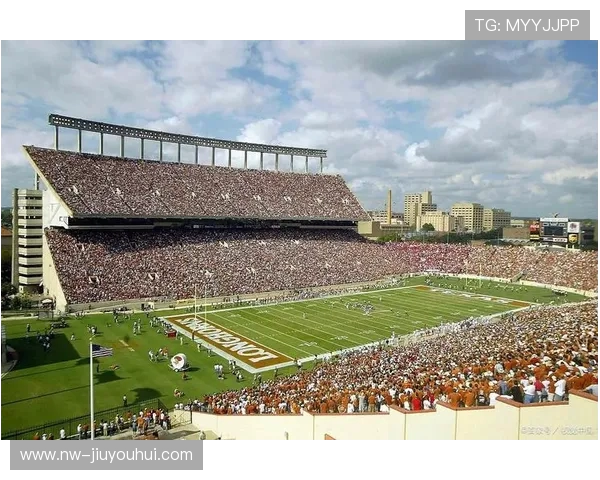 美国足球迷的激情与文化探秘：为何越来越多人爱上这项运动